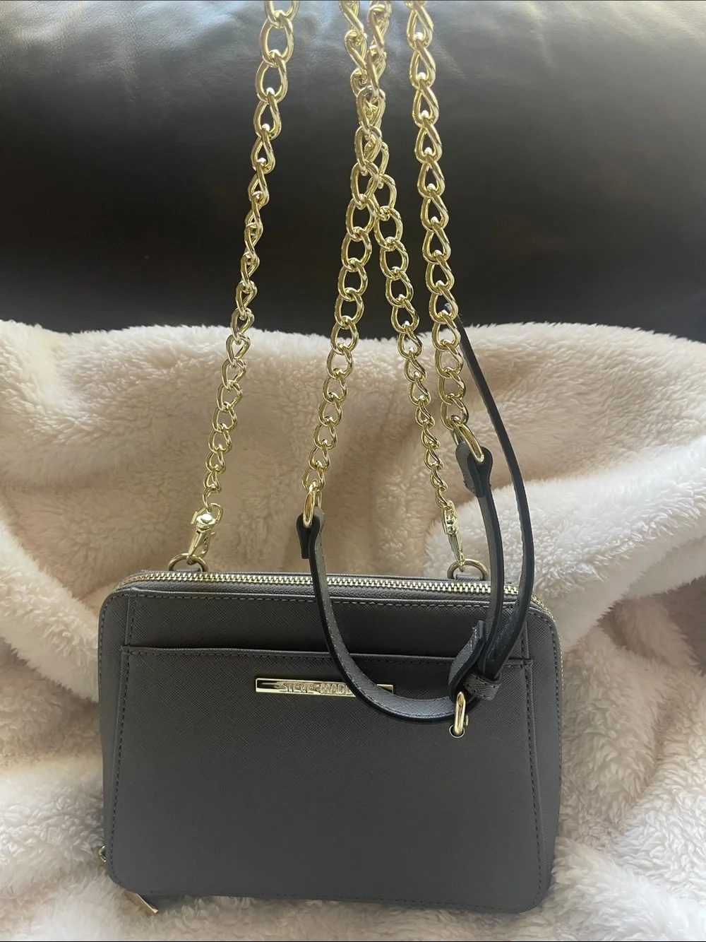 Steve Madden Gray Taupe Crossbody with Gold Chain Strap